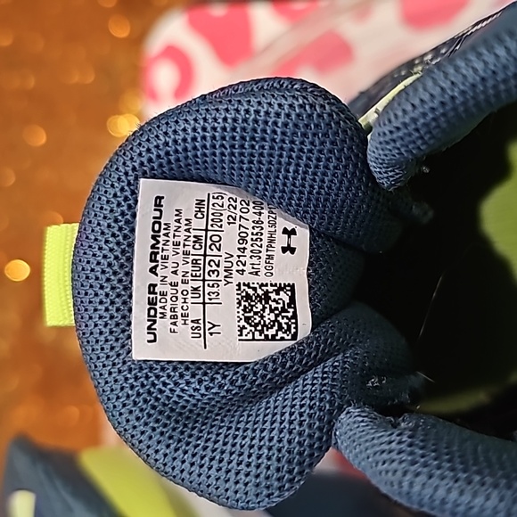 C Under Armour BPS Scramjet 5 Running Shoes Size 1Y Teal/Green/White - Picture 8 of 8